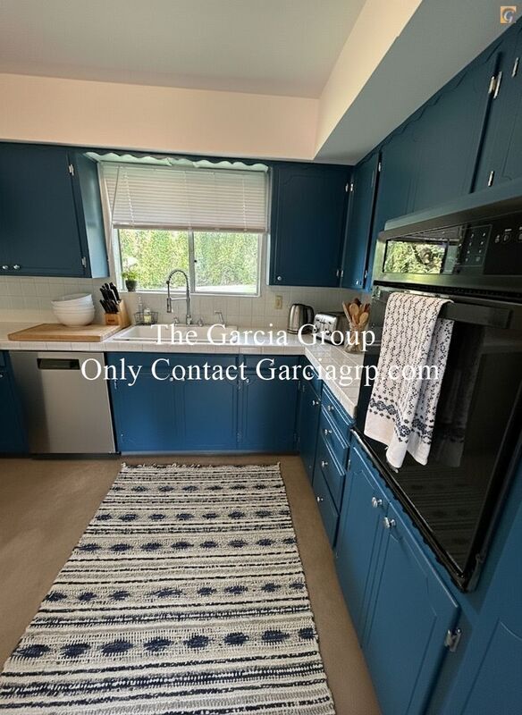 Photo - 17050 SE Gurnee Ave