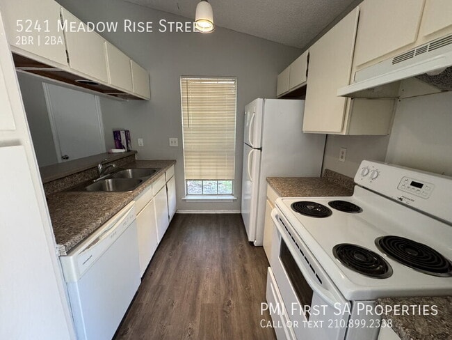 Photo - 5241 Meadow Rise St