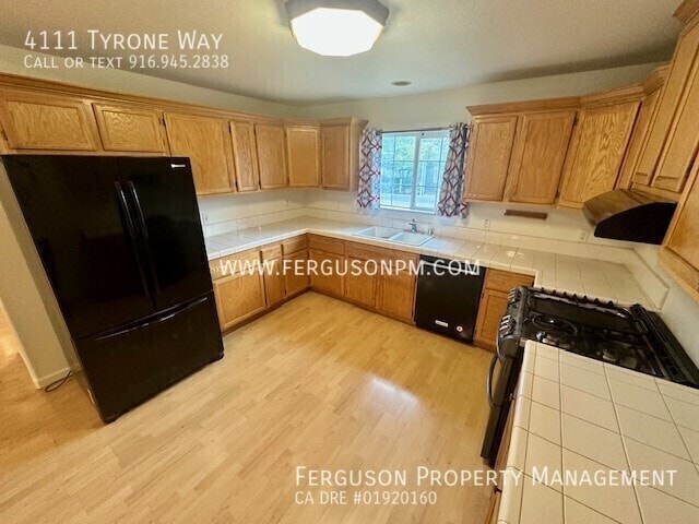 Photo - 4111 Tyrone Way