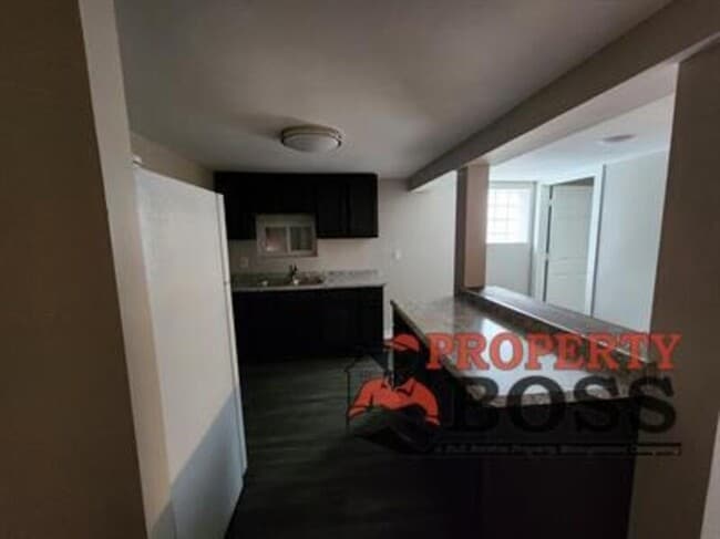 Photo - 2061 Maryland St