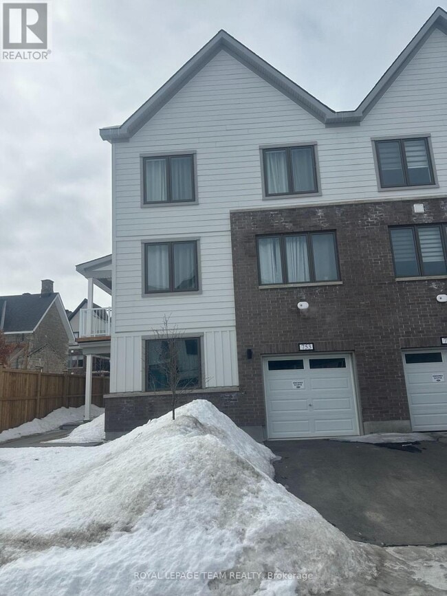 Photo - 753 Kinstead Pvt Pvt