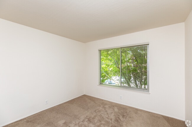 Photo - Midtown Apartments