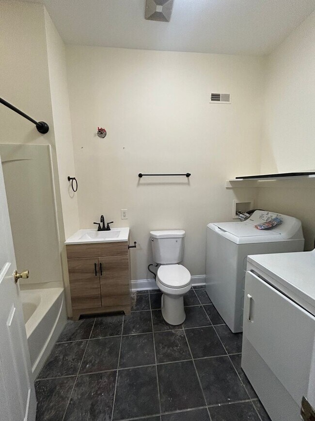 Photo - 423 Righter St Unit 1