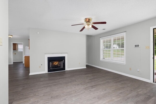 Photo - 463 David Reed Dr