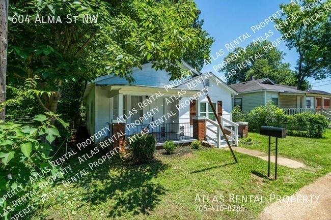 Photo - 604 Alma St NW