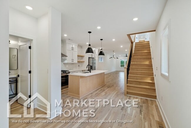Photo - 1113 Leland Ave