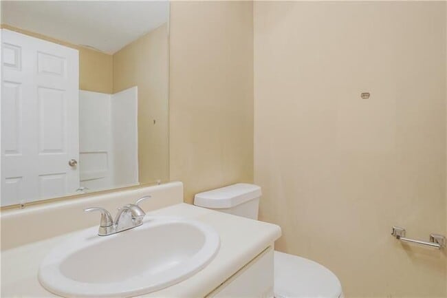 Photo - 1463 Devon Mill Way
