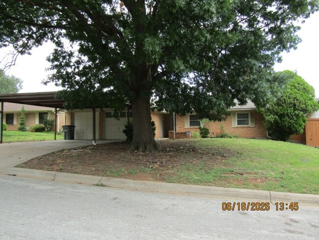 Building Photo - Newly renovated home in Terrace Hills!