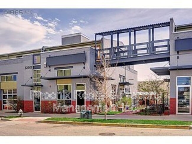 Photo - 3200 Carbon Pl Unit #202