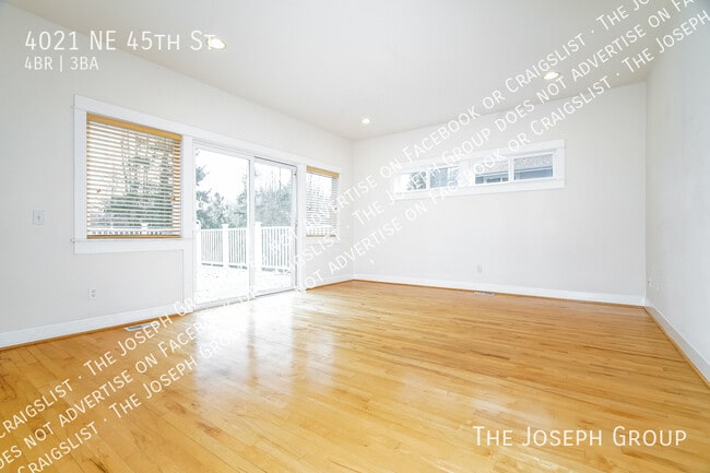 Photo - 4021 NE 45th St