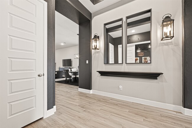 Photo - 2806 Sycamore Wood Trce