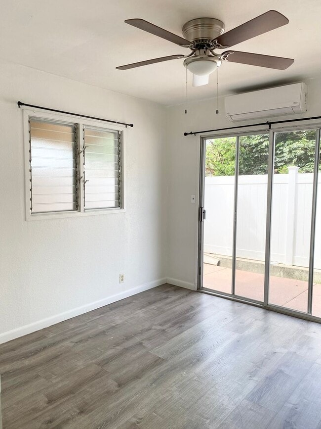 Photo - Moanalua Valley - 2 bedroom 1 bath 1 parki...