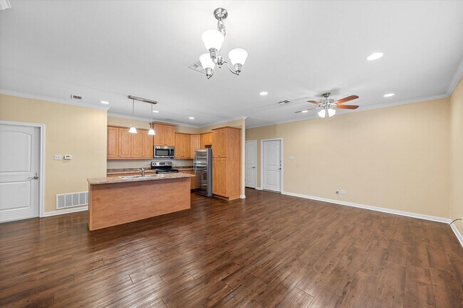 Photo - AVAILABLE NOW! Beautiful 3 bedroom townhome located in Waco!