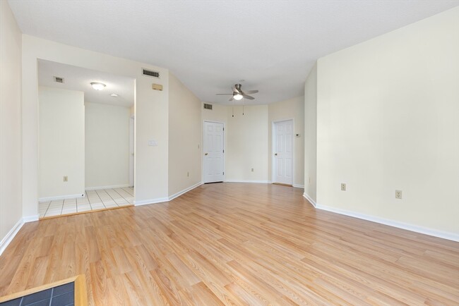 Photo - 29 Hammond Pl Unit 29