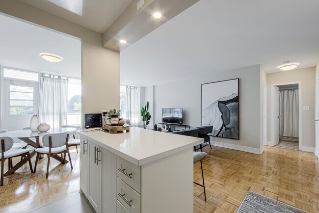 Photo - Parkway Forest Towers