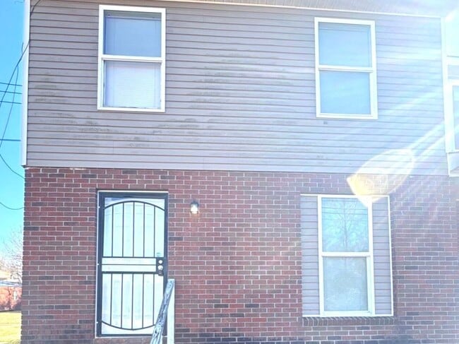 Building Photo - 1962 N Royal St