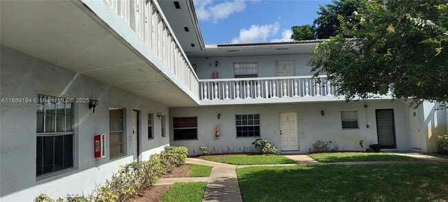 Photo - 4140 Woodside Dr Unidad 202