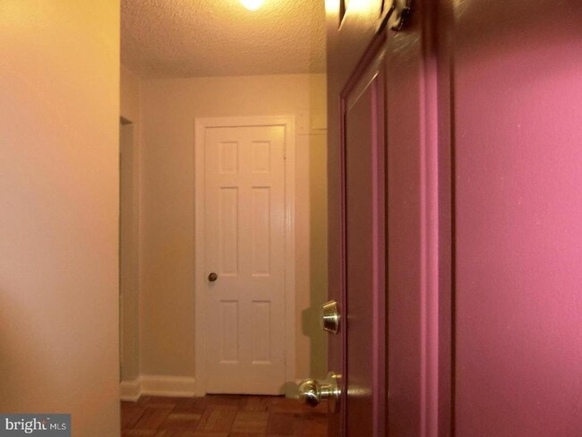 Photo - 1734 W Abingdon Dr Unit 202