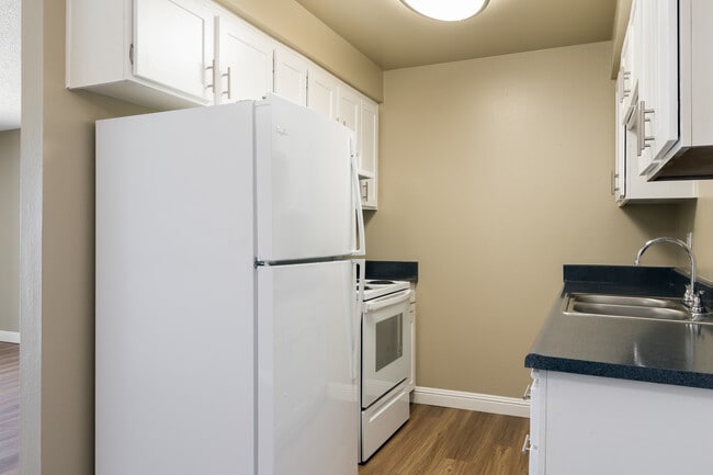 Casa Grande Apartments