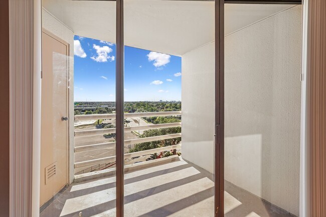 Photo - 3525 Sage Rd Unit 801