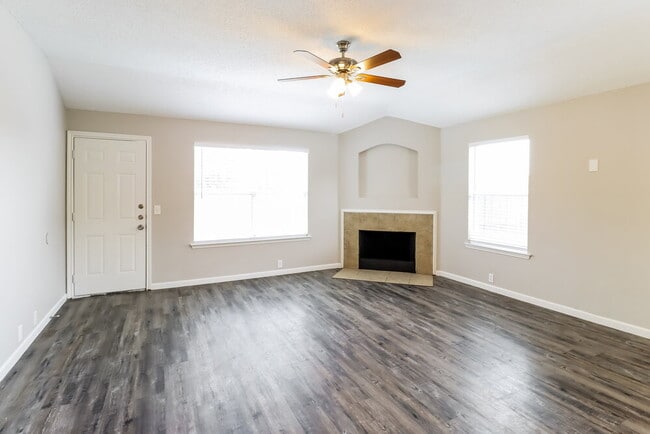 Photo - 4000 Tuscany Ct