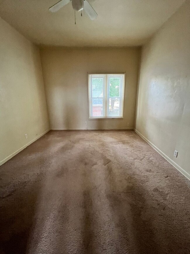 Photo - 121 University Ln Unidad 1