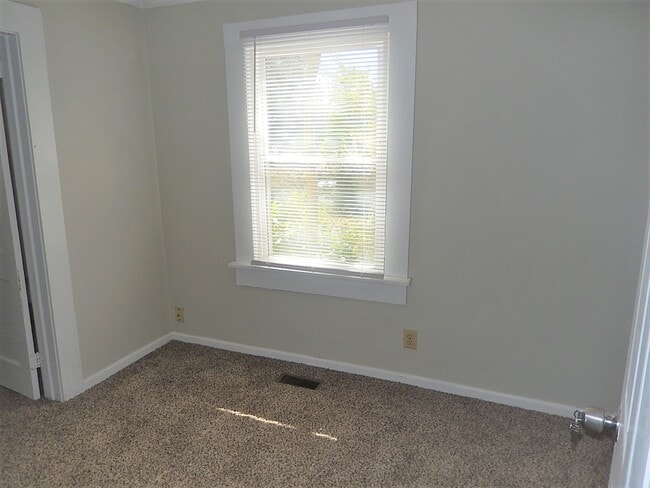 Photo - 1015 Oberlin Rd