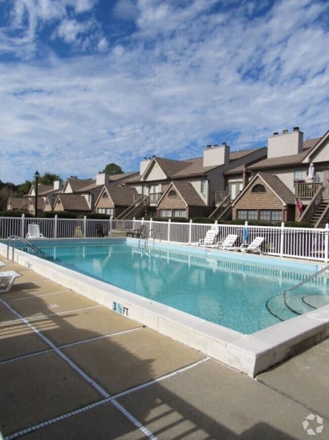 Building Photo - Great location in NE Pensacola! Rental