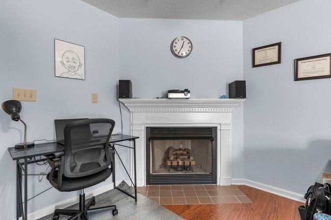 Photo - 1102 22nd St NE