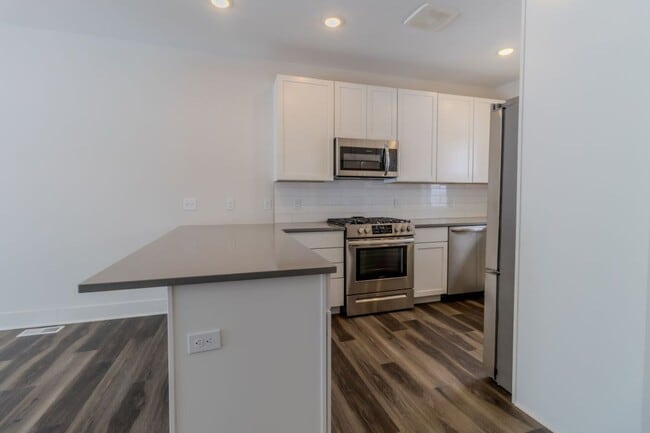 Photo - 1502 Simsbury St Unit 1502 Simsbury #3