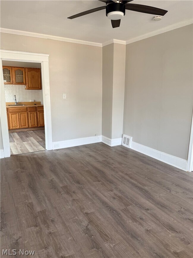 2778 E 120th St Unit 3
