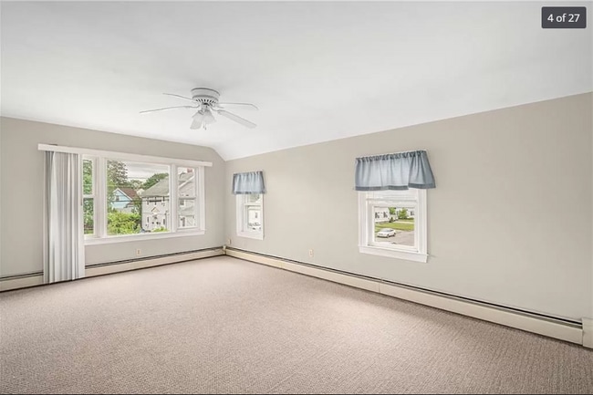 Bed 1 - 287 Magnolia St Unit 1