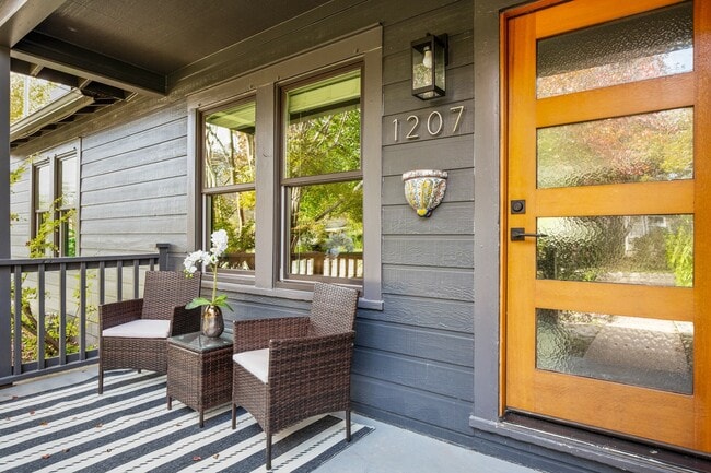 Photo - 1207 Romeria Dr