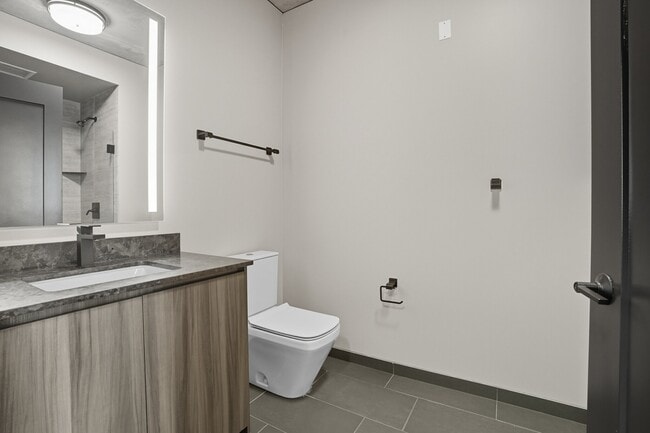 Photo - 36 N Sangamon St