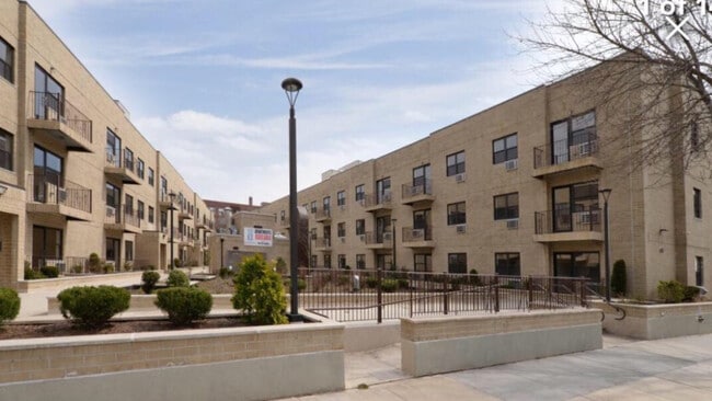 Photo - 44 Hilton Ave