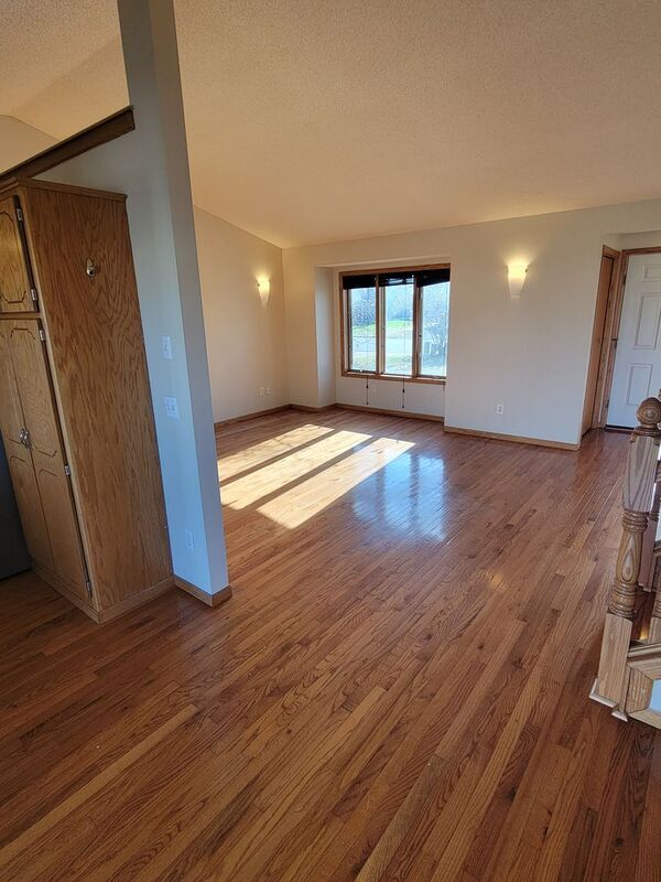 Photo - 5041 Mitchell Rd