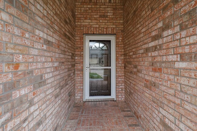 Photo - 8007 Berkely Ct