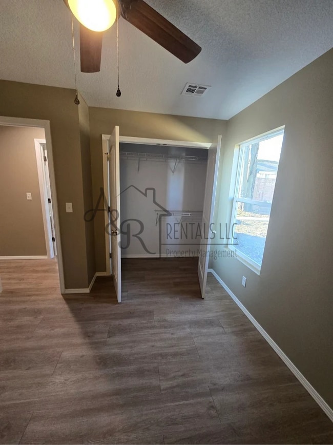 Photo - 213 W Forest St