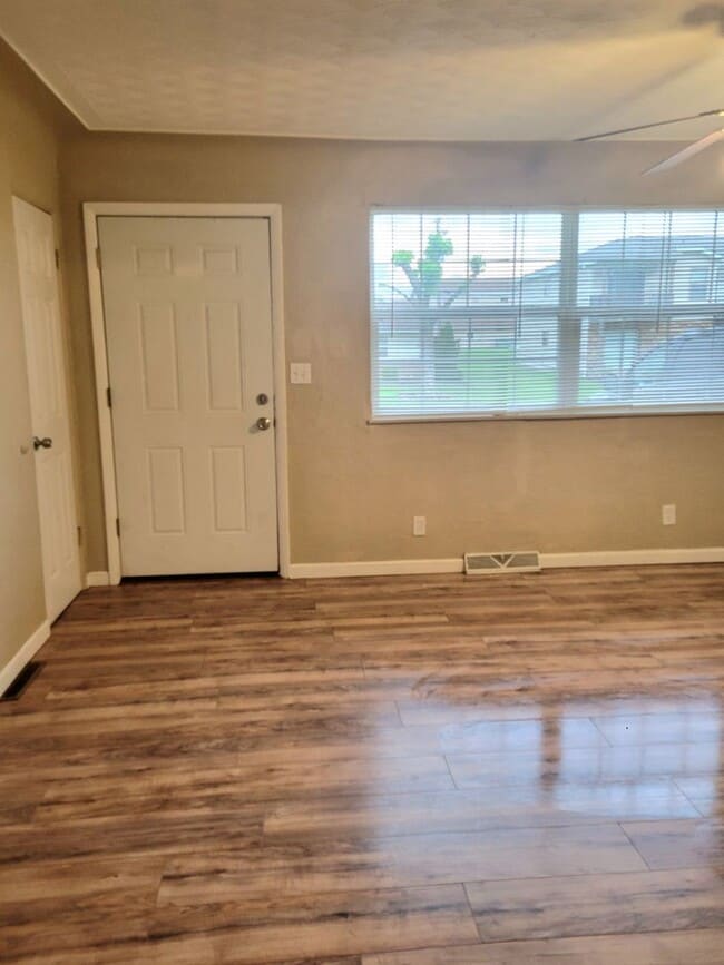 Photo - Updated Throughout and Move in ready!!!