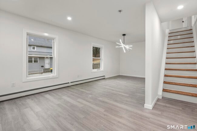 Photo - 93 Sunnyside Ave