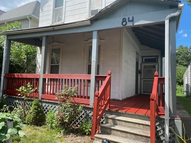 Large covered front porch - 84 McMillen Ave House