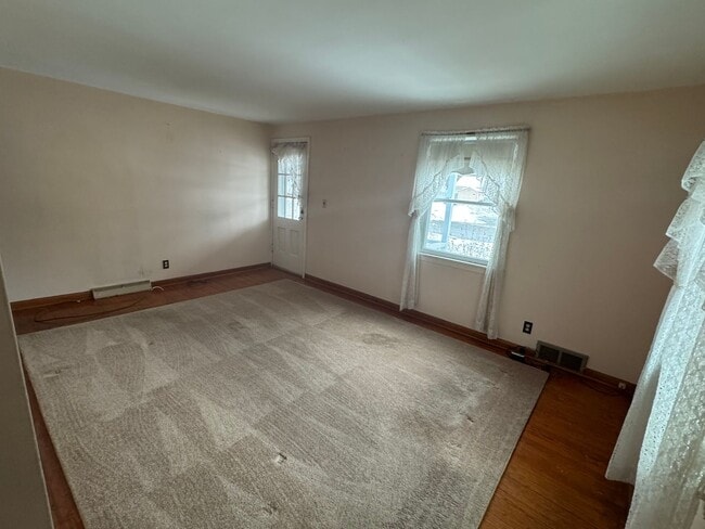 Photo - 3 Bedroom 1.5 Bath Rental Rome NY