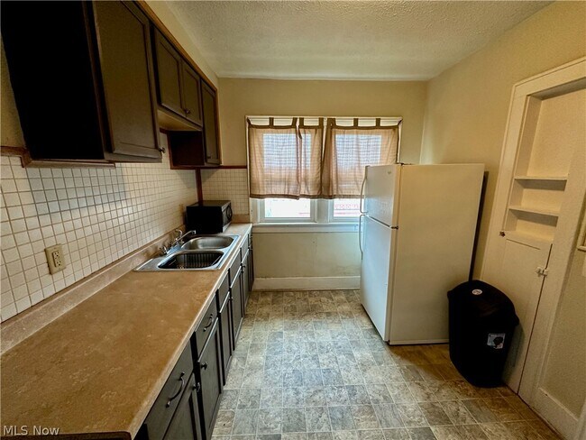Photo - 783 E Exchange St Unit 2