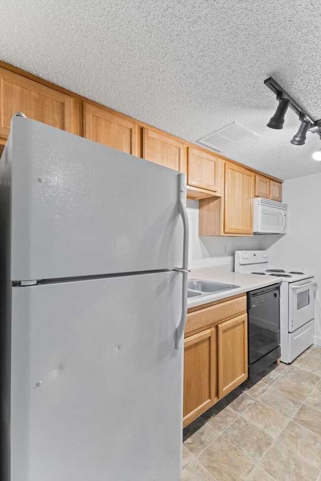 Photo - 3609 Balsam Ave Unit 3609-B3