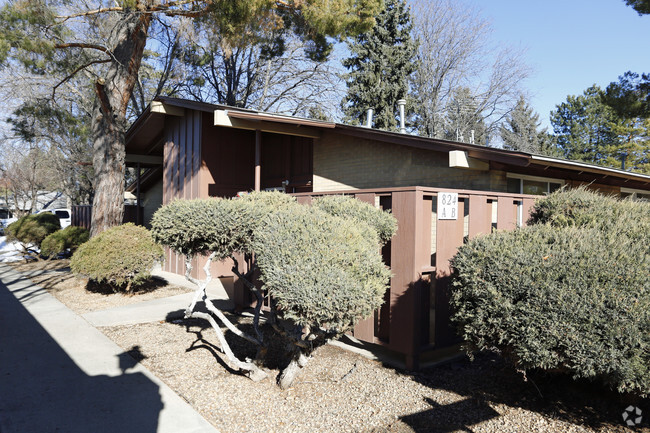 Building Photo - Parkway Flats Rental