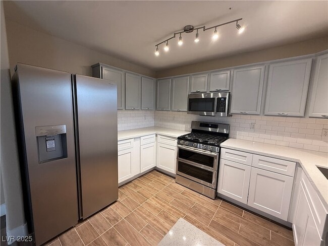 Photo - 2613 Pinerock St