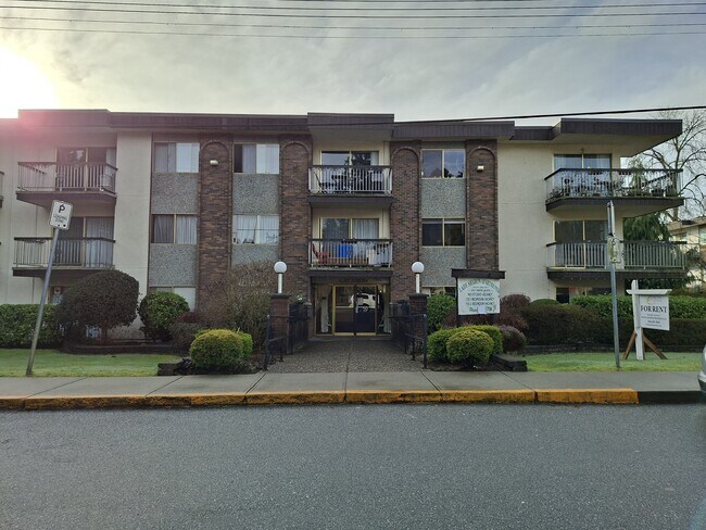 1320 King Albert Ave