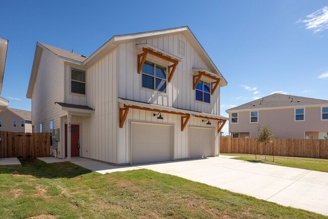 Building Photo - 50% Security Deposit! Almost New Townhome in Gated Community!!!