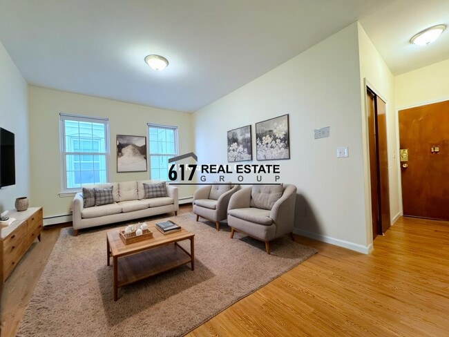 Photo - 46 S Huntington Ave Unidad 3