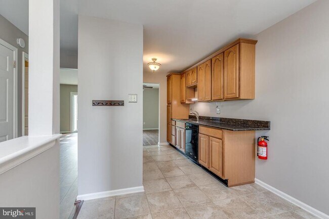 Photo - 6204 Red Haven Dr